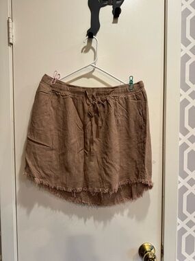 Size XL Umgee Frayed Hem Drawstring Mini Skirt - Taupe with pockets